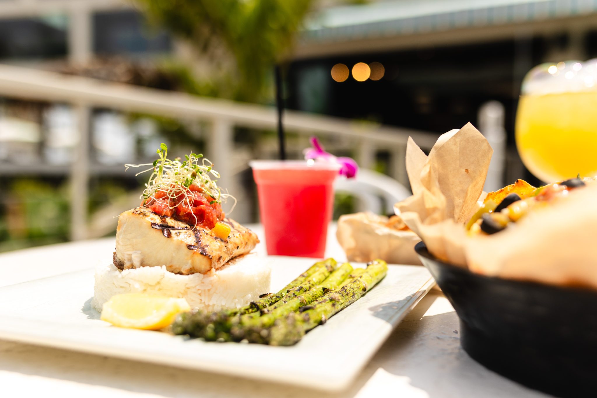 oceanside dining located in jenkinsons pavilion